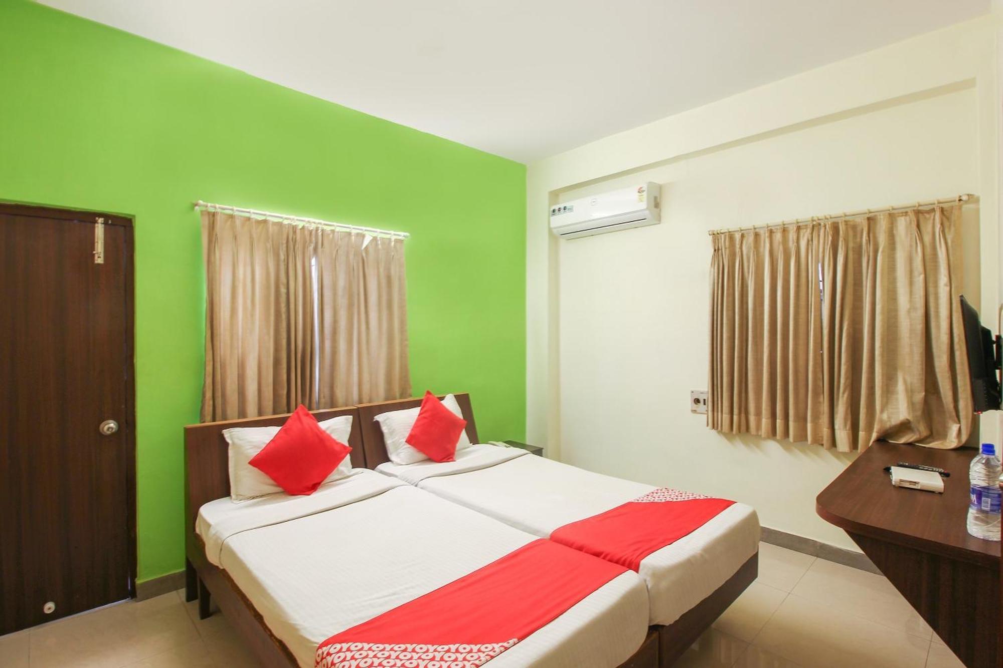 Super Collection O Begumpet Formerly Alpine Glow Sunrise Hyderabad Exterior foto